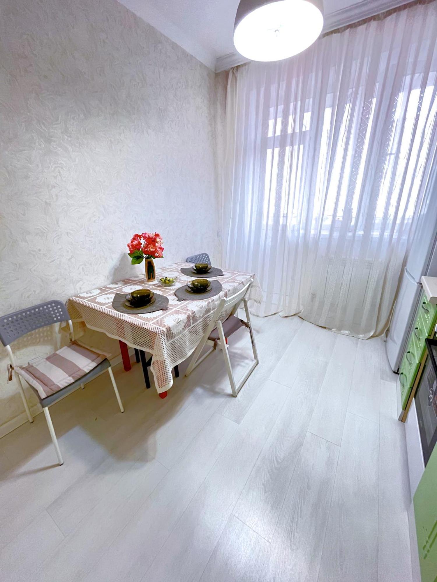 Go To Mercury Appartement Astana Buitenkant foto